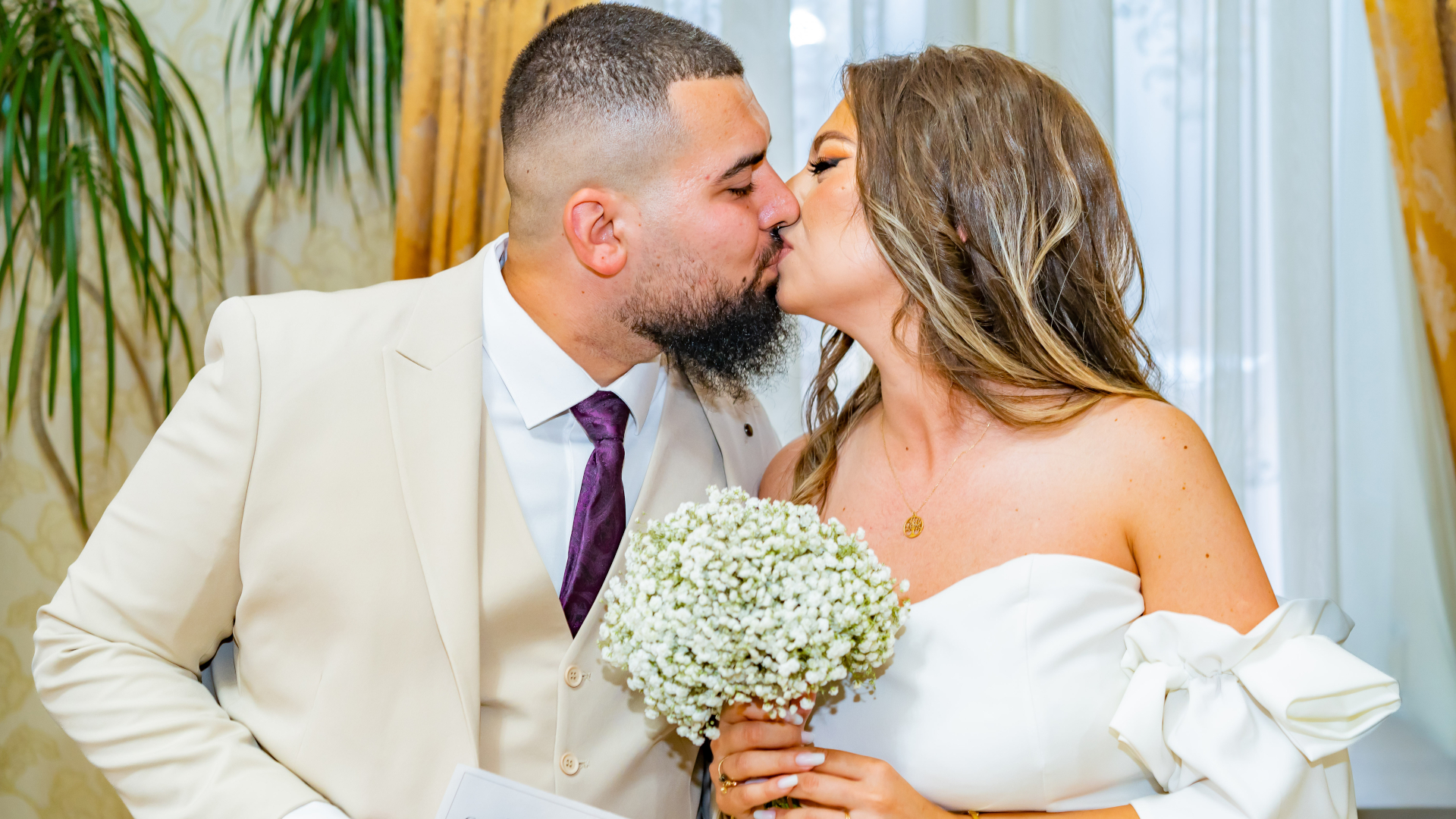 Sarutul mirilor Sarutul mirilor